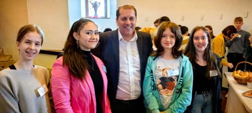 Enja in Julija gresta kot zadnji predstavnici iz Posavja v Ljubljano